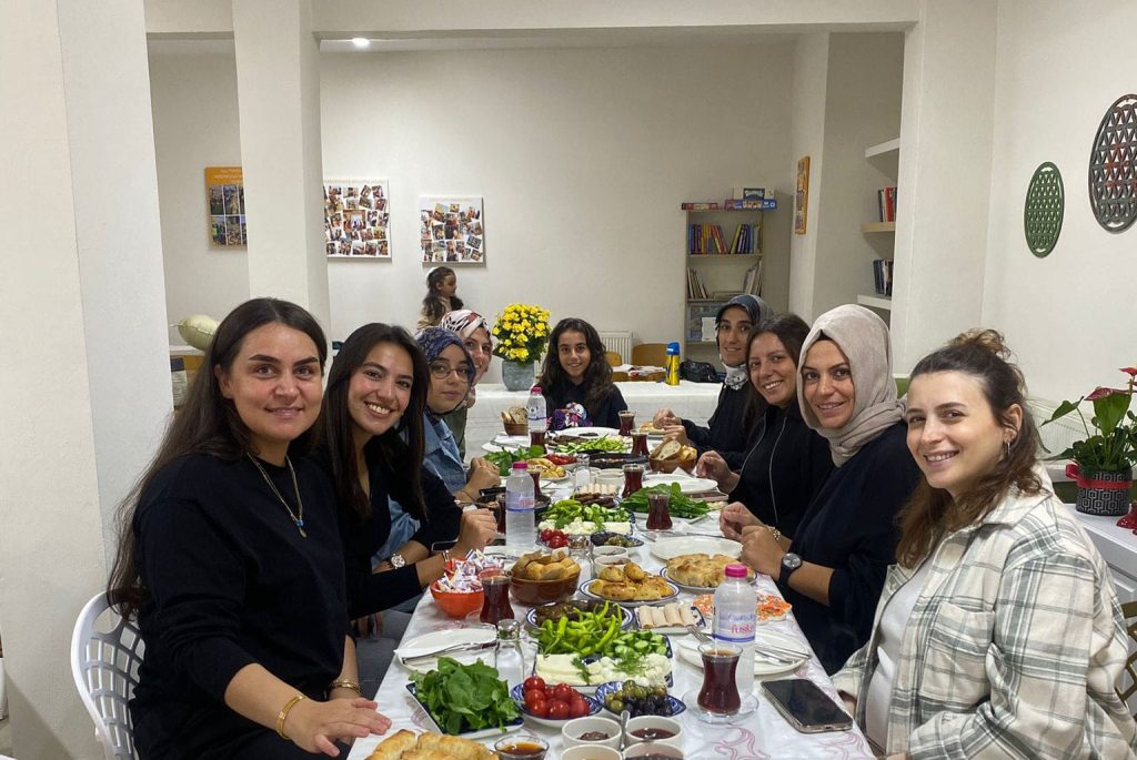 TAYFA Cafe’de ilk kahvaltı organizasyonu